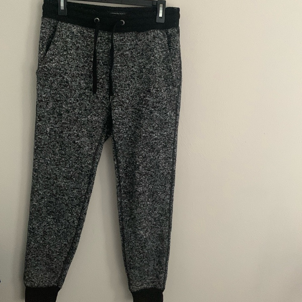 American eagle joggers